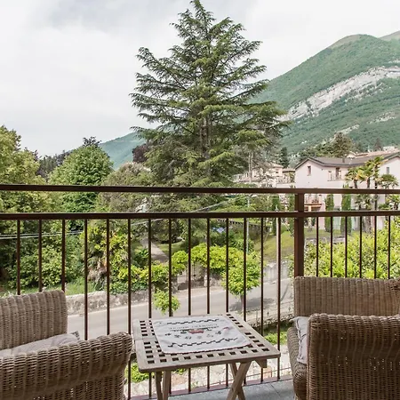 Comfortable Just A Short Walk From The Lake! * Tremezzo