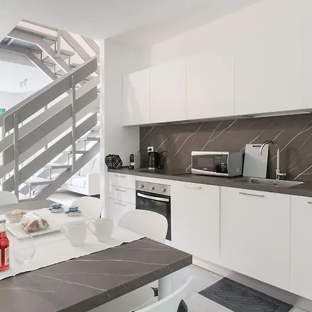 Comfortable Just A Short Walk From The Lake! Appartement *