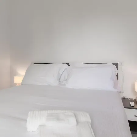 Comfortable Just A Short Walk From The Lake! Appartement Tremezzo